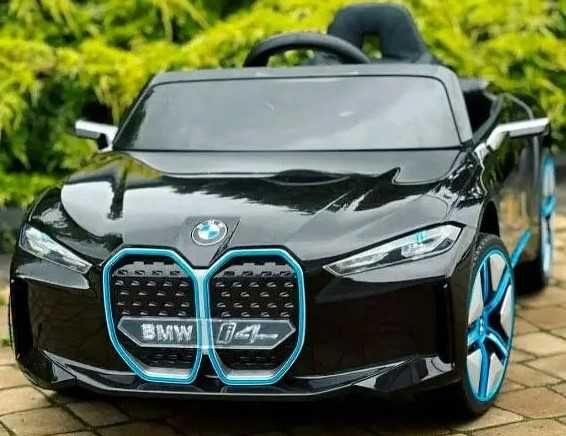 Pojazd Na Akumulator BMW I4 z napędem 4x4