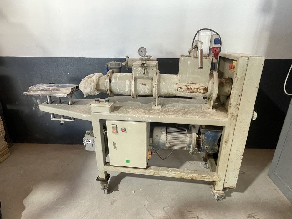 Fieira para ceramica