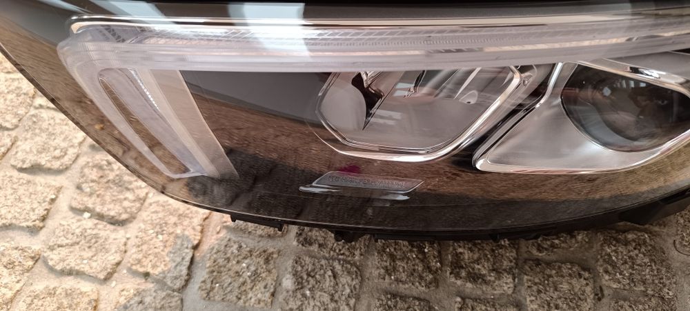 Farol / ótica Mercedes w177 full led  esquerdo