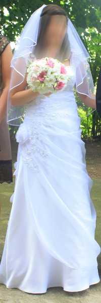 suknia ślubna kolor biały
