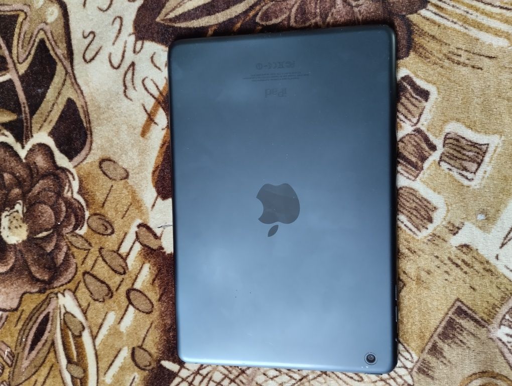 Продам iPad 1 mini на 64Gb