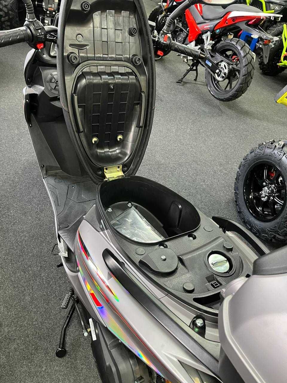 Скутер SPARK SP150S-18