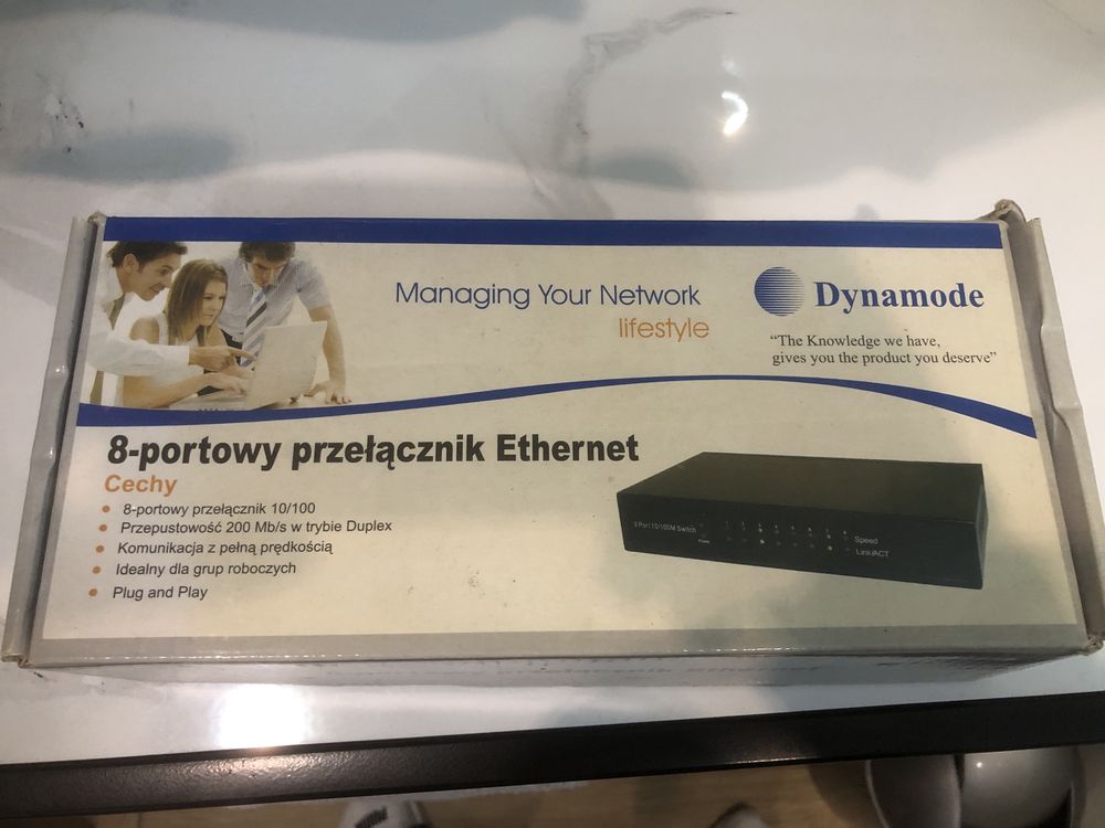 8 portowy przełącznik ethernet Switch