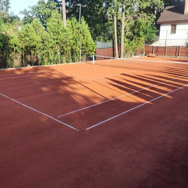 Теніс / тенісний корт