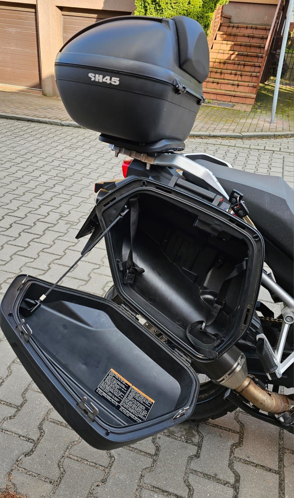 Kufry boczne Suzuki DL 1000 Vstrom 2014 z mocowanie i kluczem