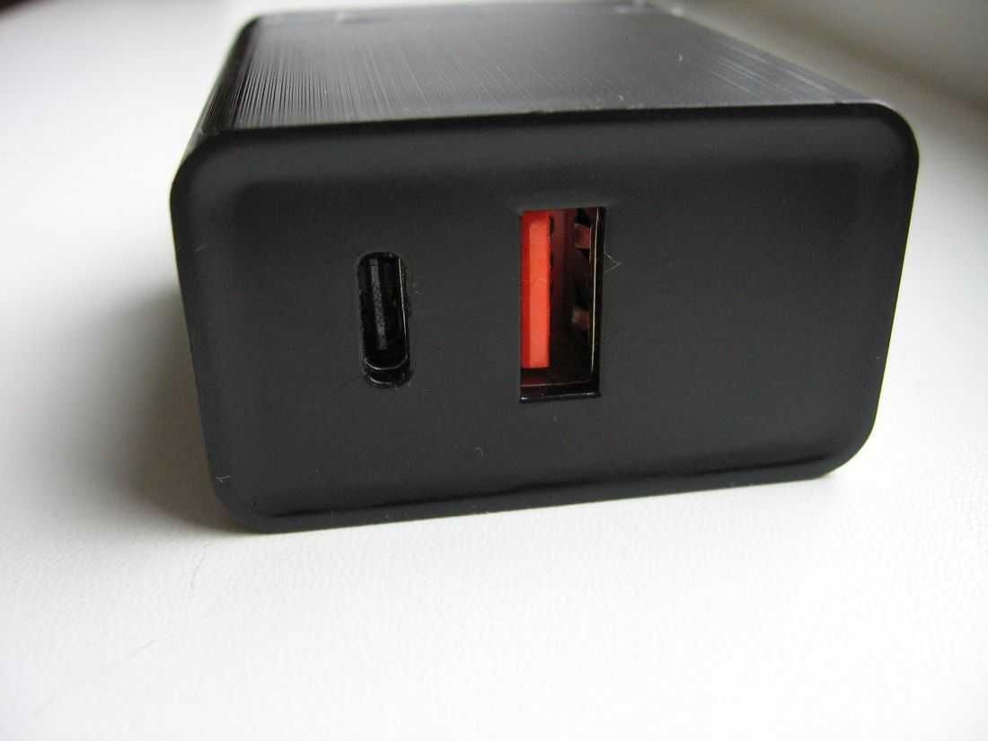 Сетевое зарядное устройство 3А USB/TYPE C