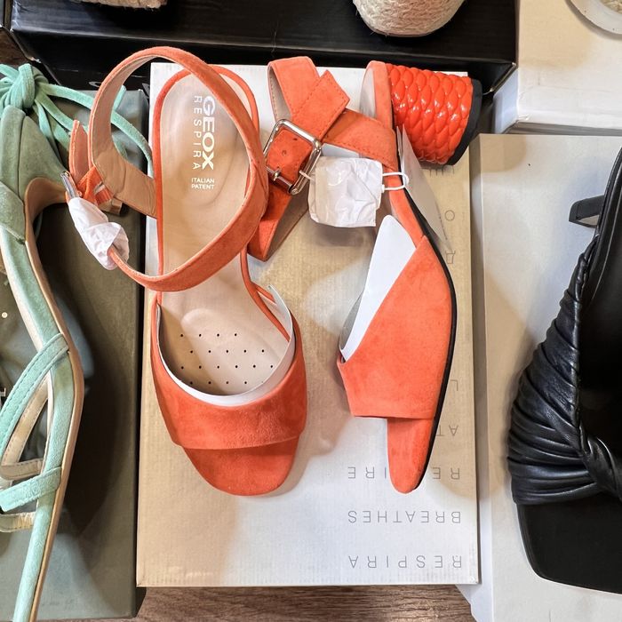 Брендове взуття літнє оптом.