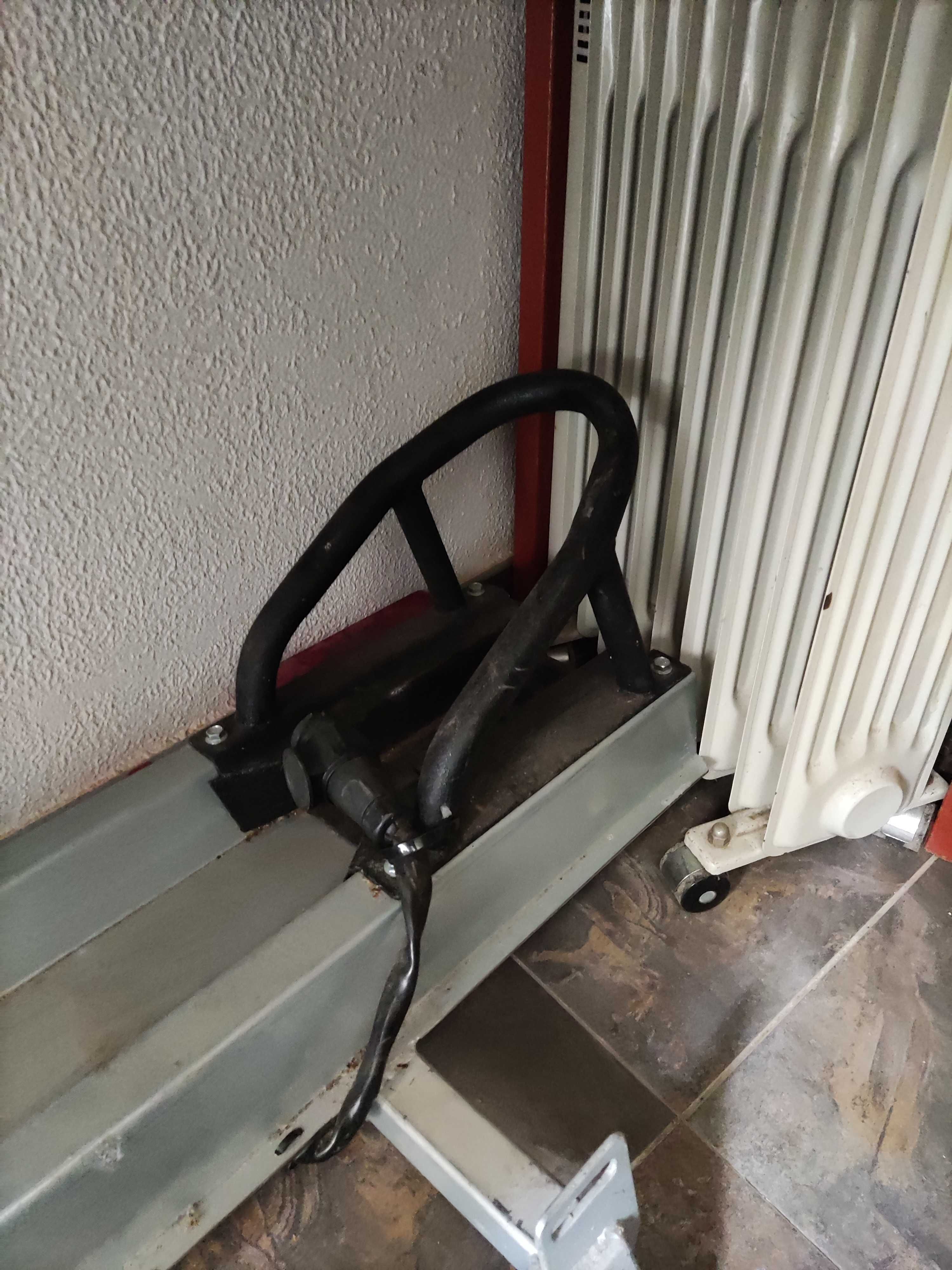 Suporte para mota para autocaravana