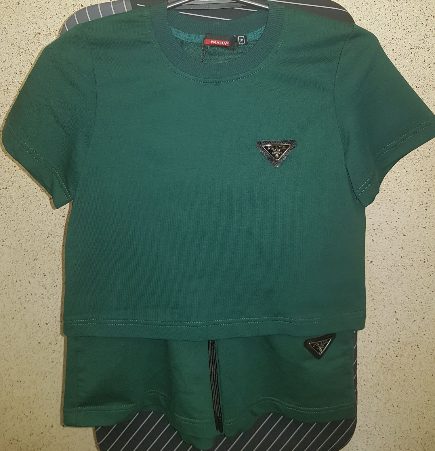 Костюм Prada/ Шорты/ футболка/ Женский костюм/ Подростковый костюм