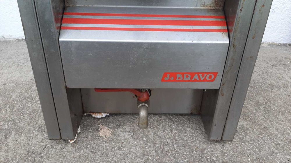 Fritadeira trifásica indutrial - avariada para peças