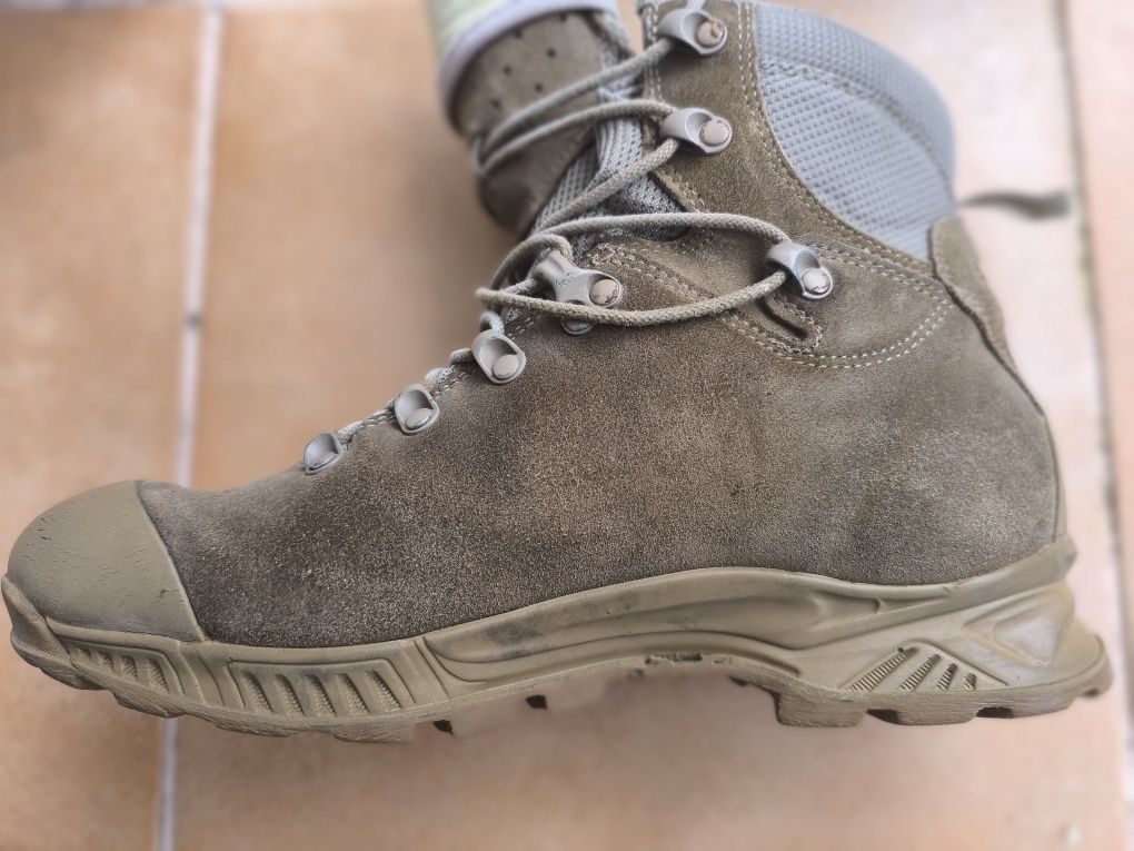 Botas operacionais meindl desert defense