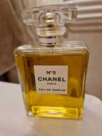 N 5 chanel Paris Eau de Parfum.