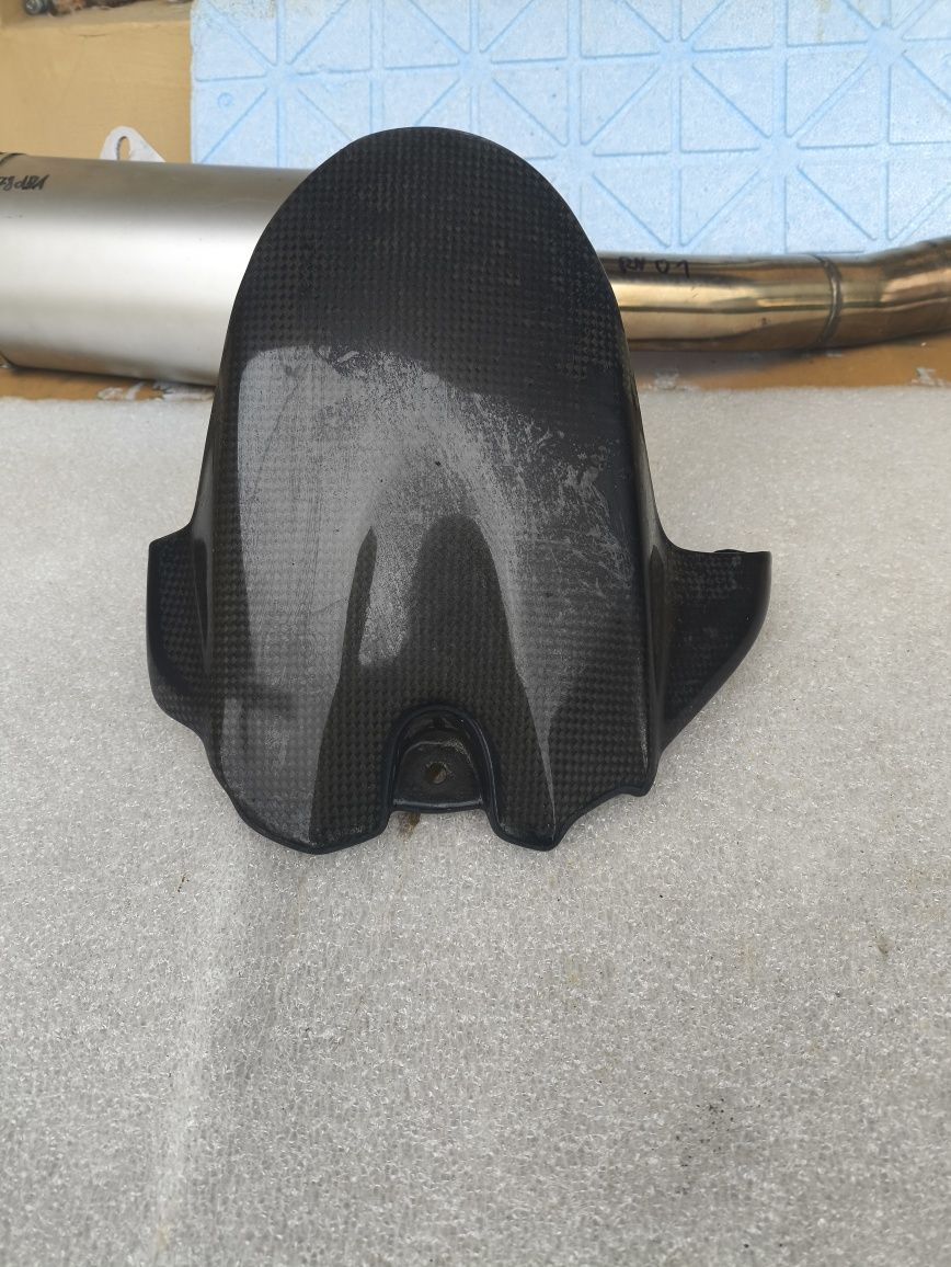Suzuki GSX-R 600 750 k8 k9 błotnik tylny carbon