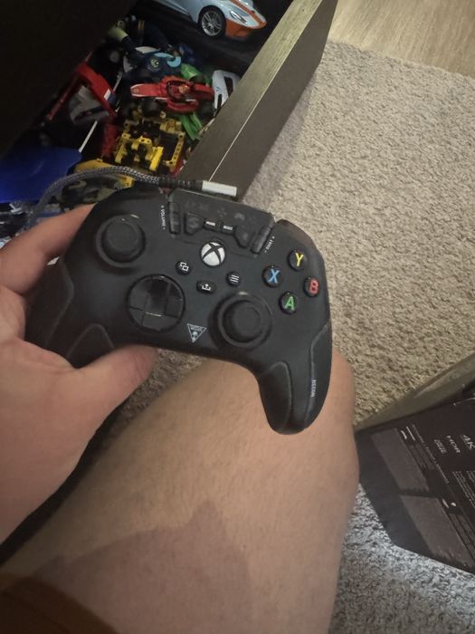XBOX ONEX на 1rb з джойстиком