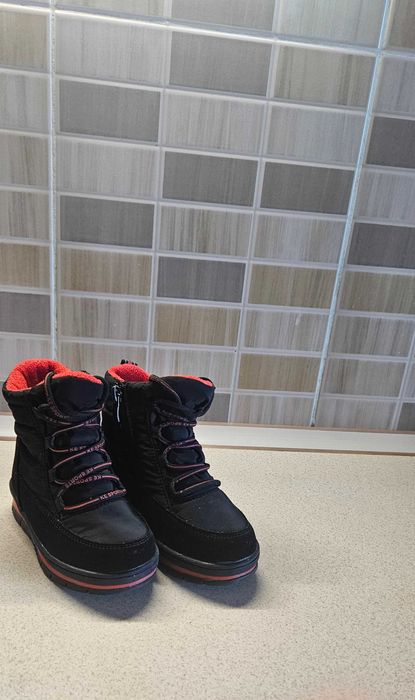 Чобітки (дутіки) дитячі 26 р.