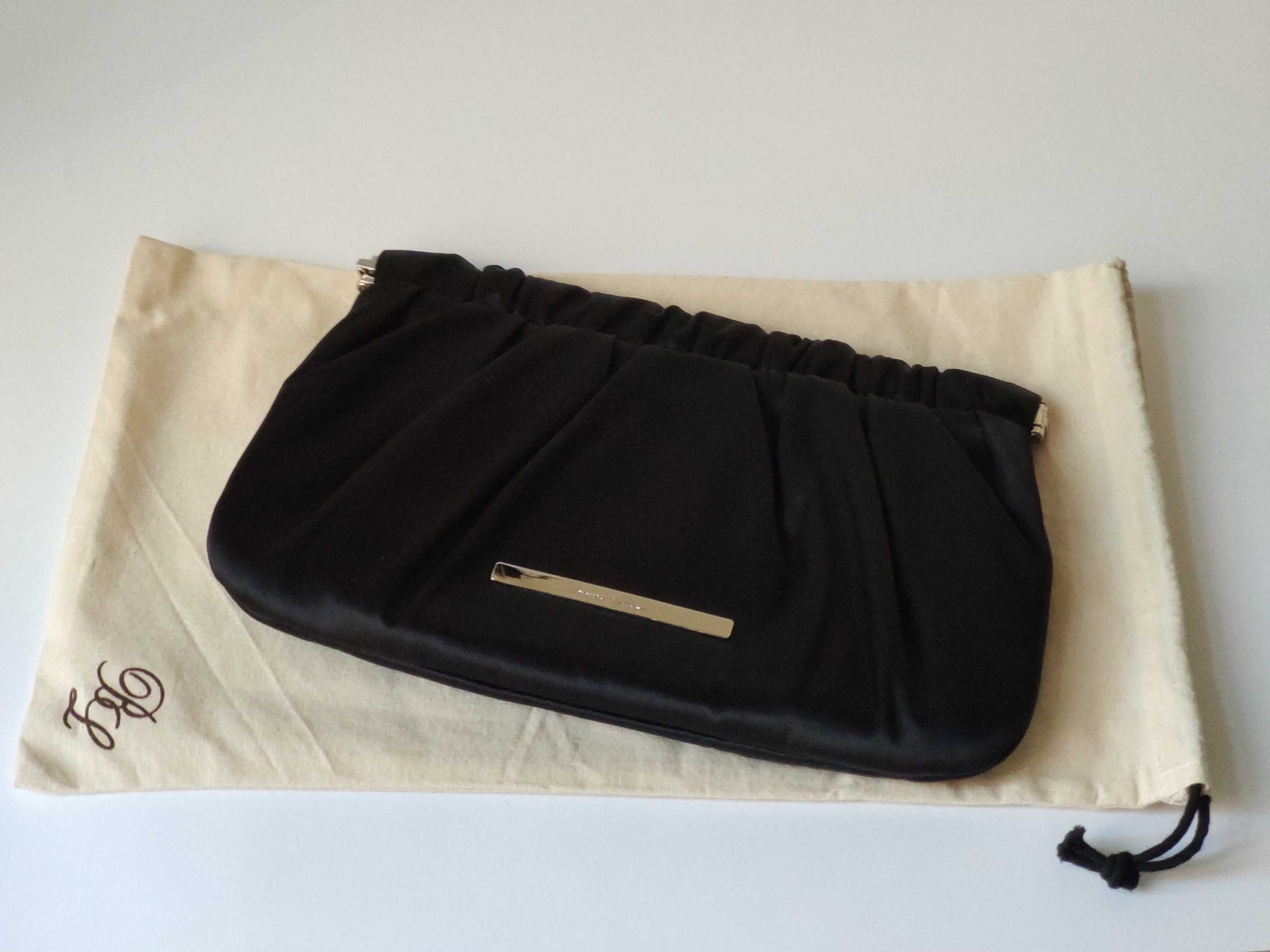 Carteira pochete clutch em cetim preto, Bimba y Lola SALDOS