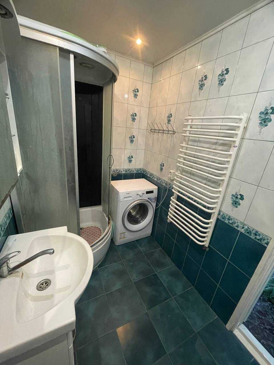 Продаж 3-кімнатної квартири в центрі міста — вул. Винниченка, 64 м²