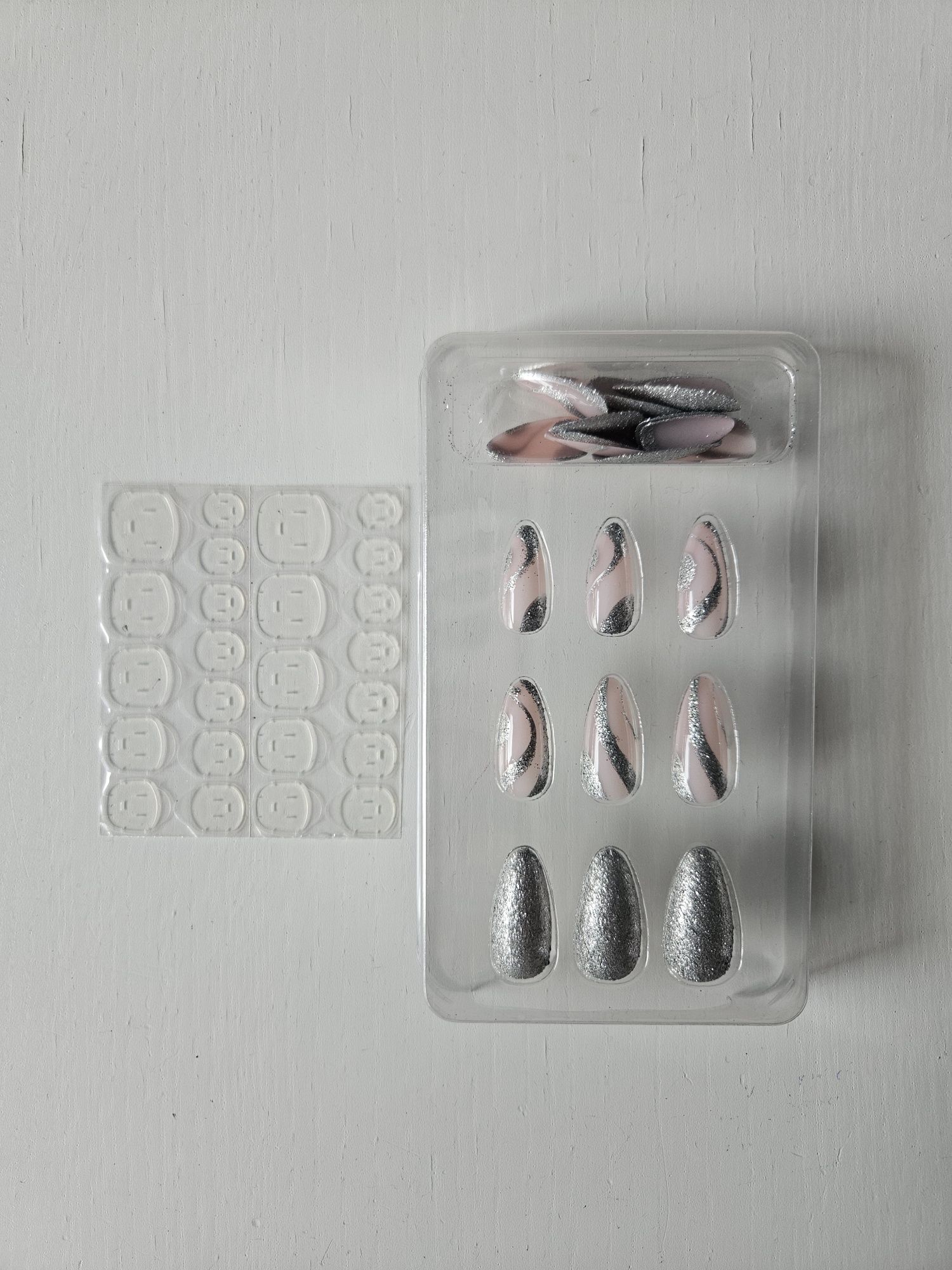 Paznokcie press-on nails