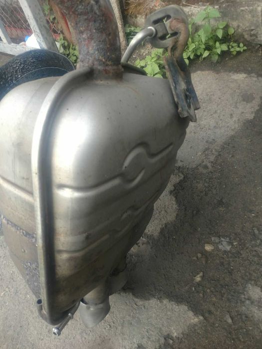 Выхлопна система. Глушитель Passat b6 разборка