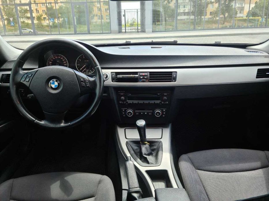 Аренда BMW 318i 2л. Днепр