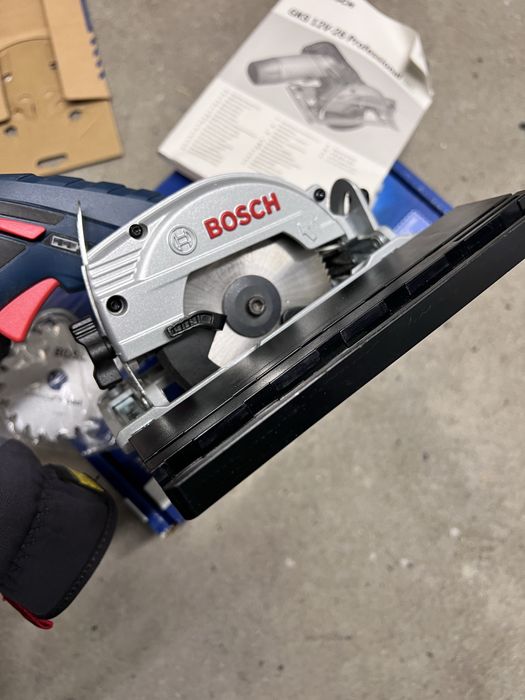 Pilarka bosch gks 12v 26 jak nowa plus tarcza Globus clean