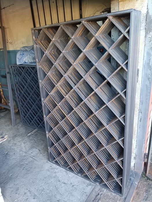 Грати , решітки, секційні огородження