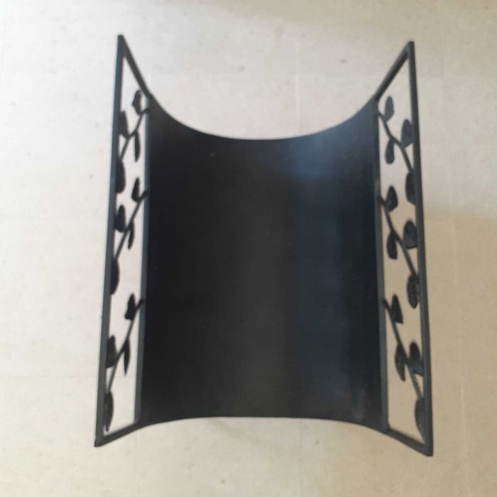 Cesto em  ferro para lenha