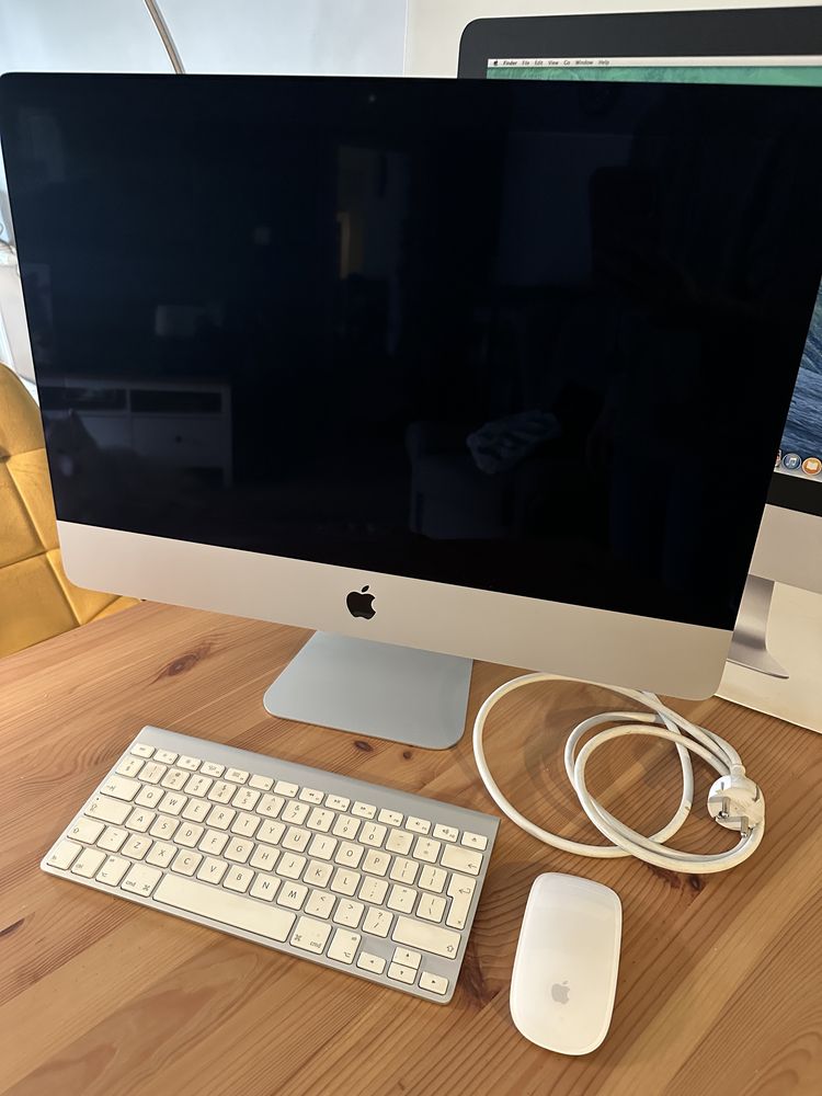 Komputer iMac z 21,5 -calowym ekranem z podswietleniem LED
