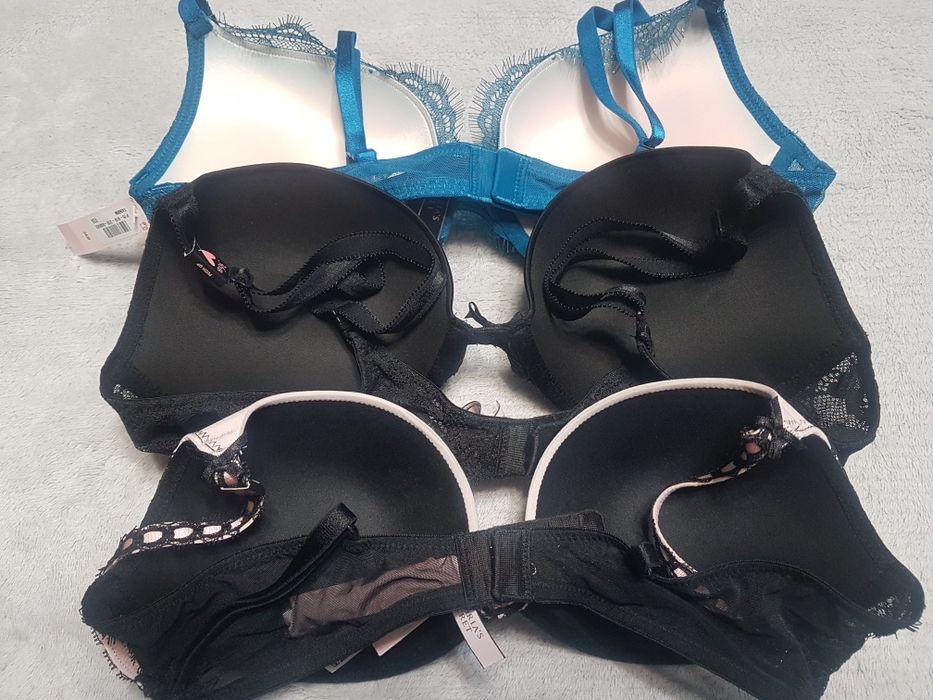 Білизна Бюстгальтер   VICTORIA'S  SECRETS оригінал ціна 1 шт.