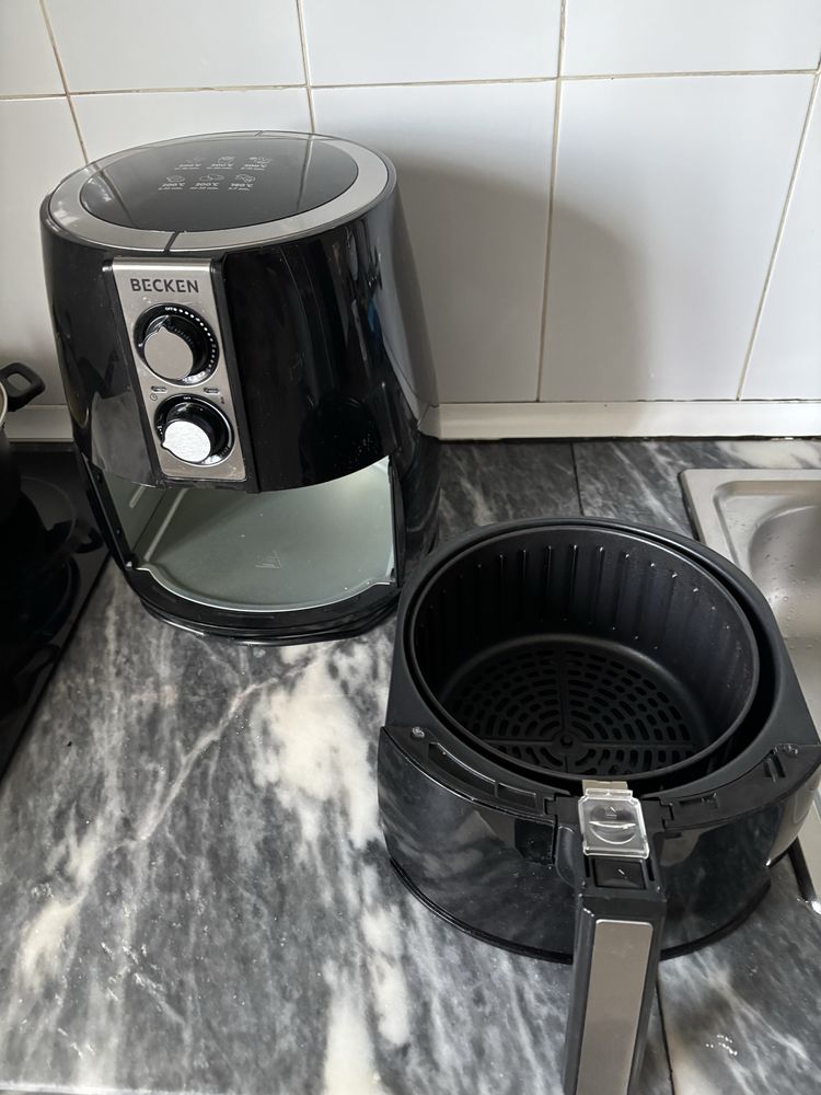 Airfryer (fritadeira sem Óleo) becken (Preto)