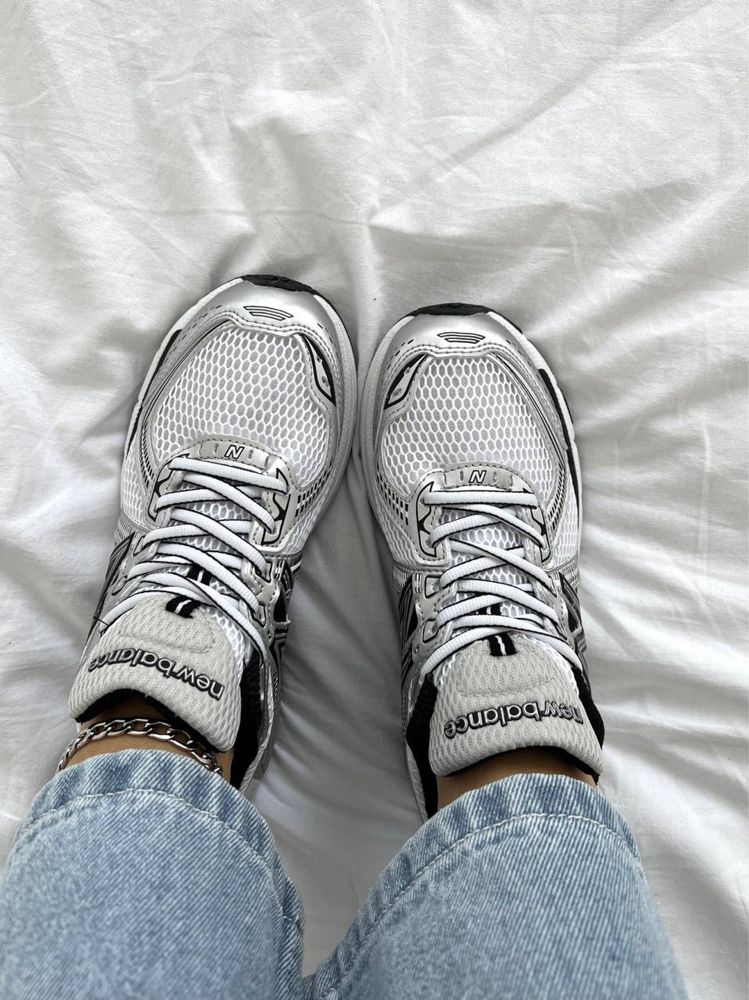 Кросівки жіночі New Balance 860 v2 White Silver Grey 36-40