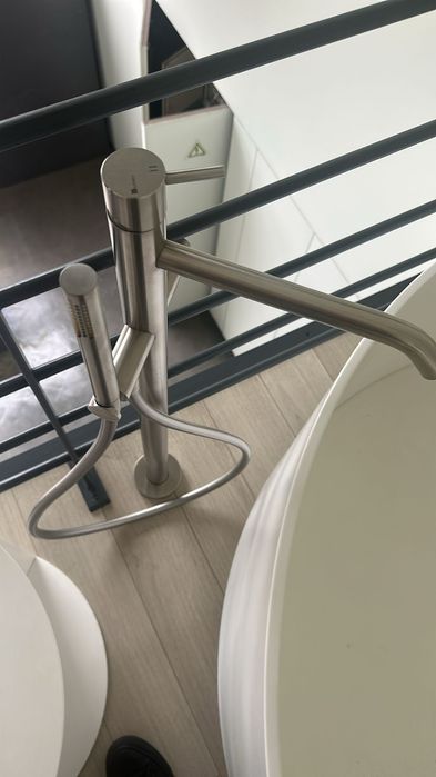 Conjunto de casa de banho em Corian