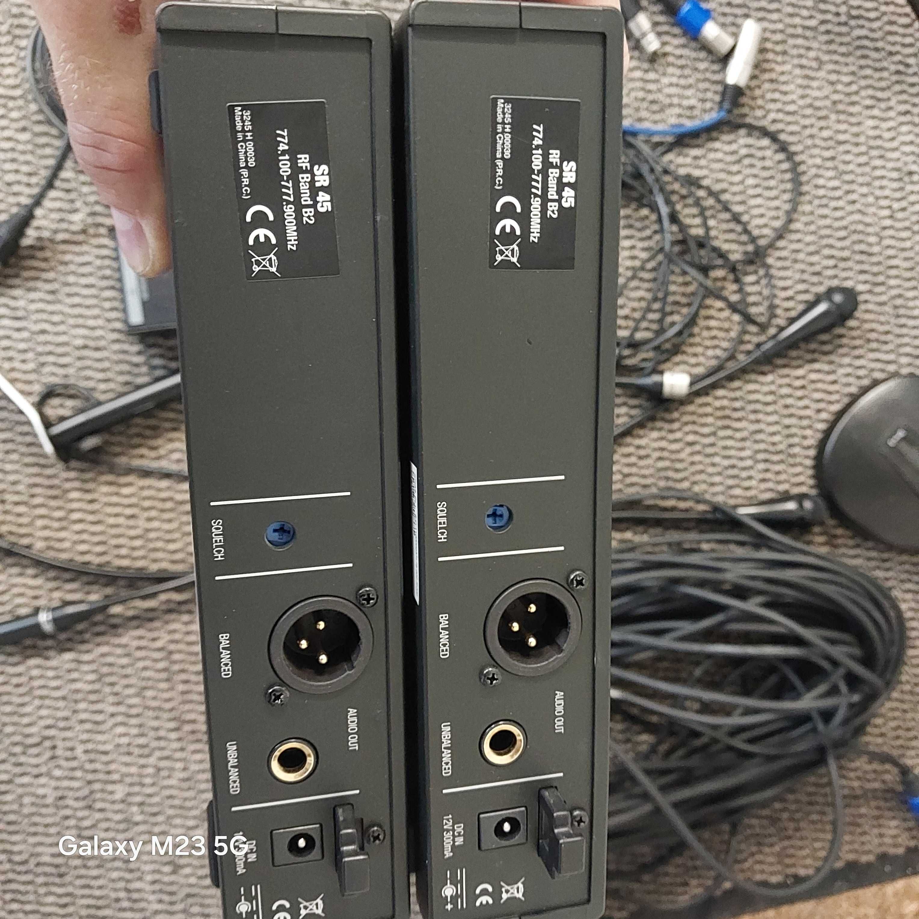 Mikrofony EMG- 700 Odbiornik AKG SR45