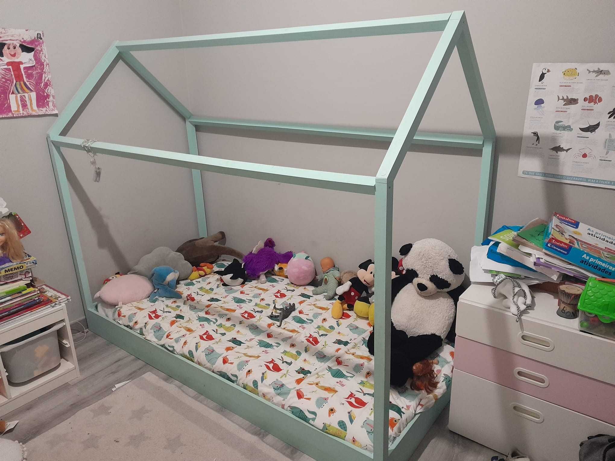 Cama casinha Montessori