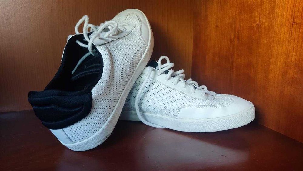 Sapatilhas Homem Detalhe Calcanhar ZARA