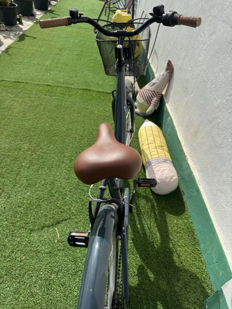 Vendo bicicleta de passeio com cesta