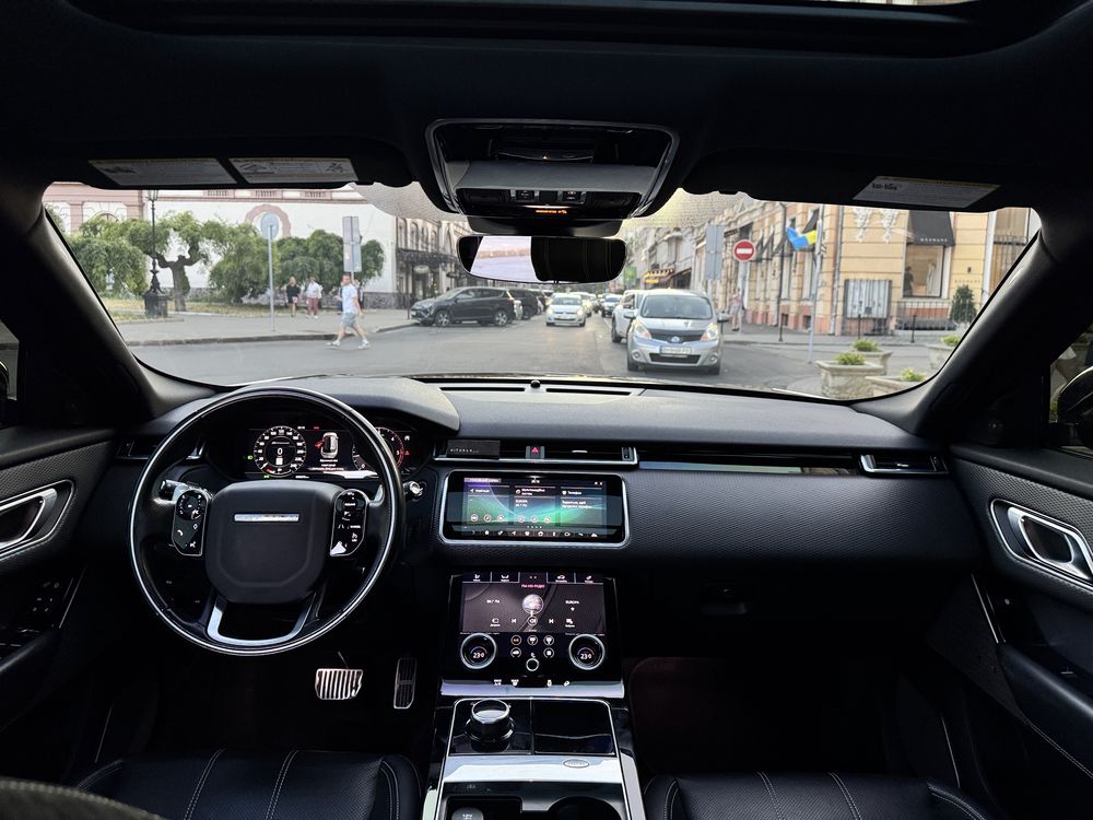 Range Rover Velar 2018 2.0 дизель 180к.с
