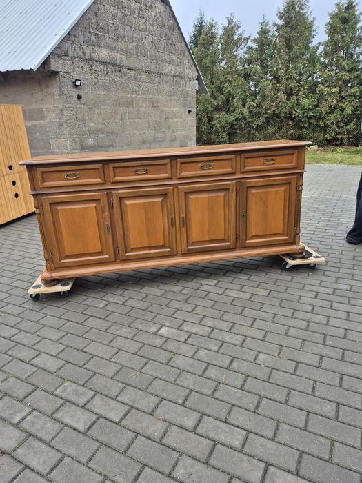 Pakowna duża komoda