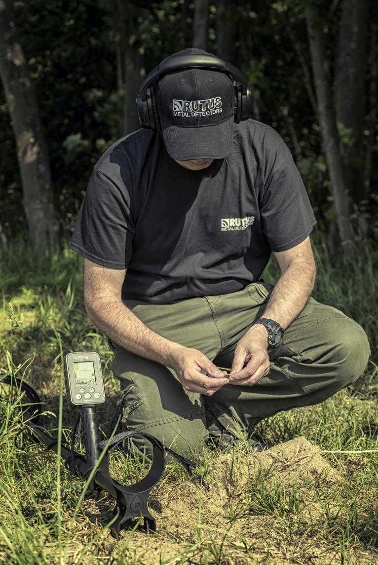 Wykrywacz Metali Rutus Versa DD24 + Słuchawki SR-1 - Zestaw