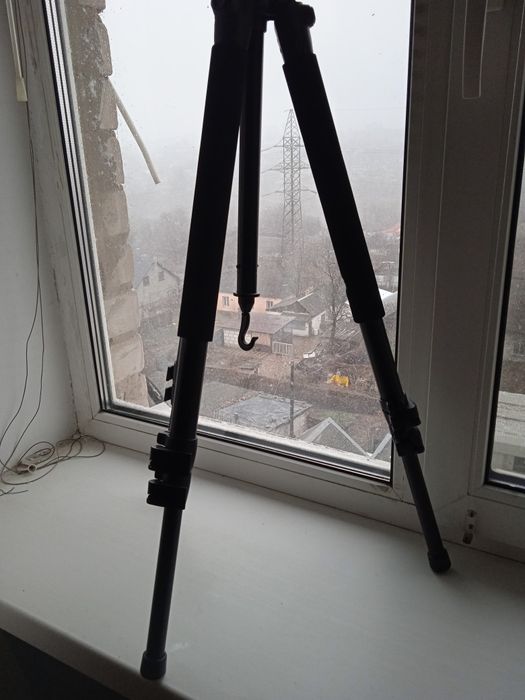 Аксессуары для фото и видеотехники.Штатив напольный.Рюкзак для фото