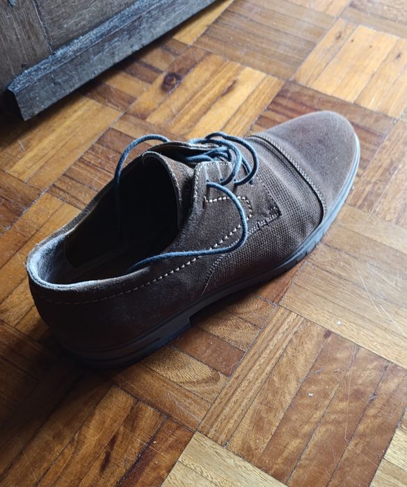 Sapatos quase novos impecáveis