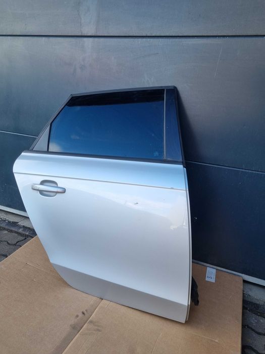 Drzwi prawy tył Audi a4 b8 avant Lx7w