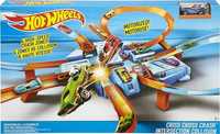 Hot Wheels Pista Cross Cross Crash com 10 Carros incluidos