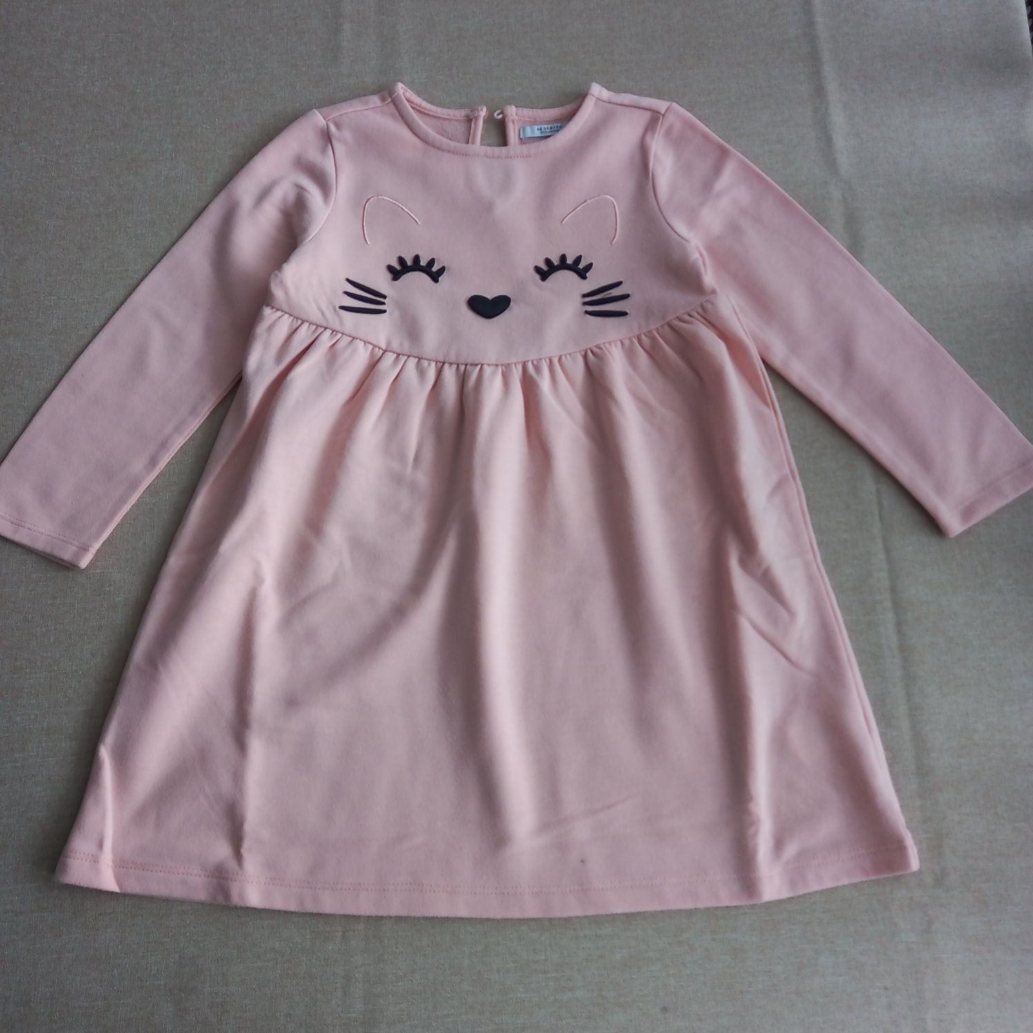 Sukienki dziewczęce, z kotkiem,Hello Kitty,Reserved, r.104-110, Zestaw