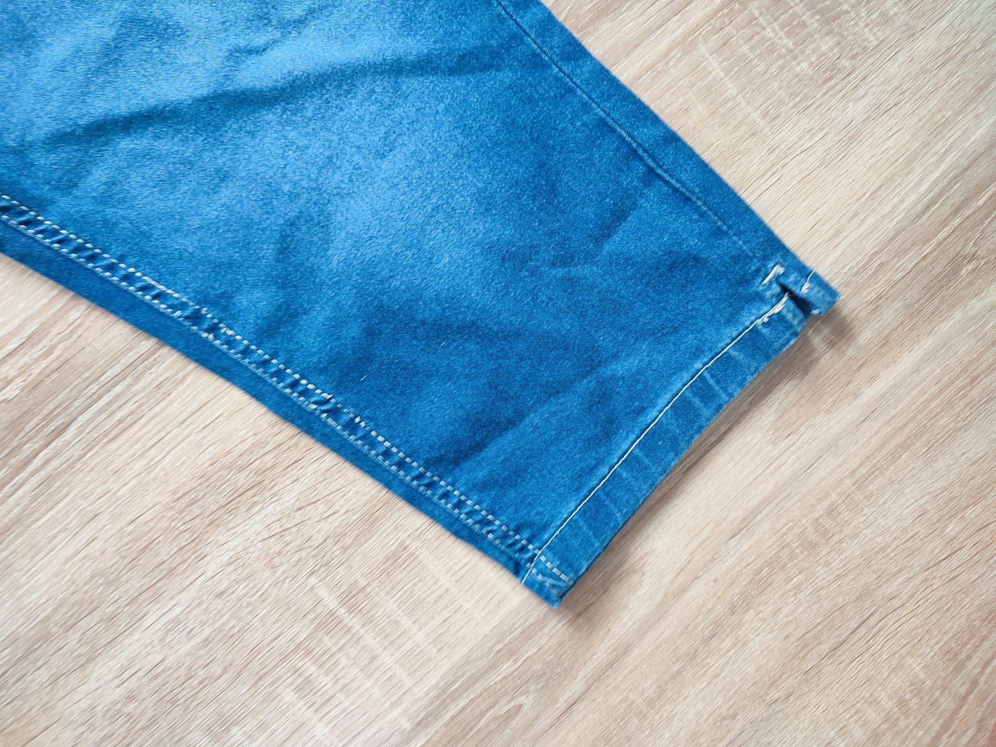 Spodnie za kolano plus size