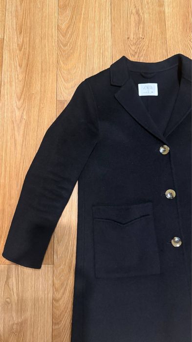 Пальто zara чорное