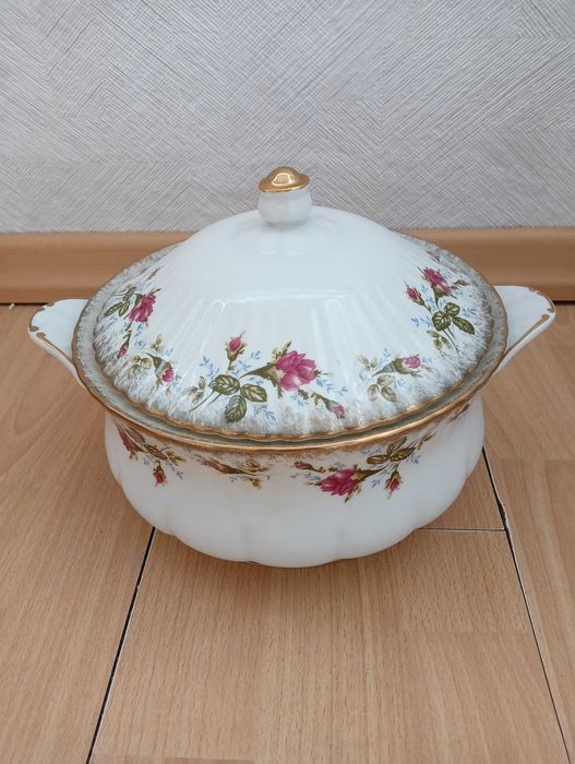 Duża waza obiadowa Chodzież róże