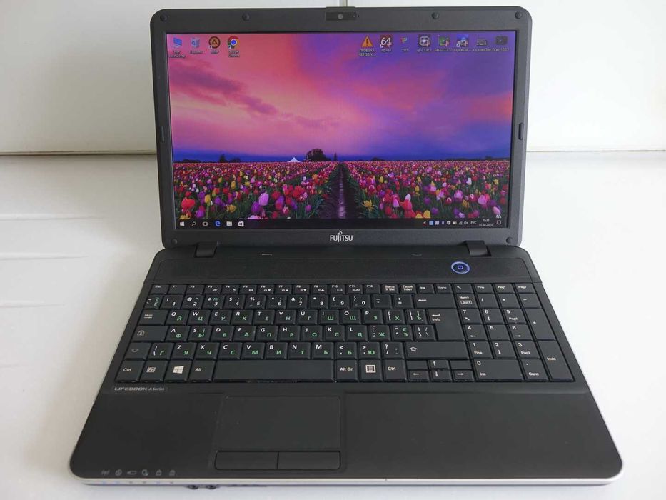 Fujitsu LifeBook A512 15.6 i7-3520M 8gb 256gb ssd Intel hd 4000 Win10