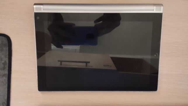 Планшет Lenovo YOGA Tablet 2