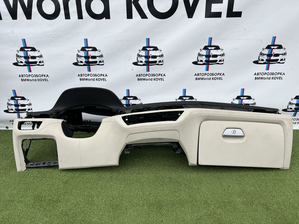 Торпеда BMW G11 G12 наппа з подушкою чорно біла БМВ 7 Г11 Г12 консоль